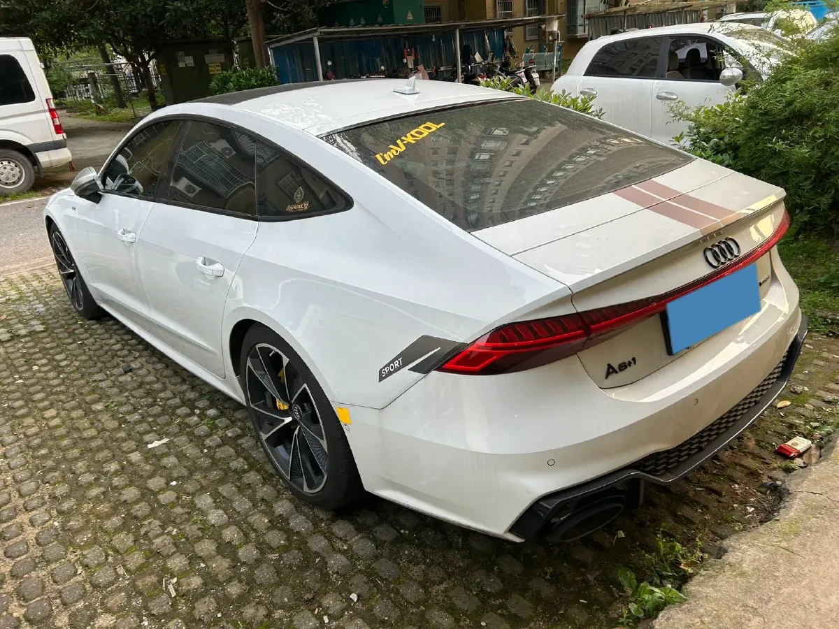 2023 Audi A7 2.0T 265HP L4 7DCT,autocango,china used car exporter,china ev exporter,chinese used car exporter,chinese used ev exporter