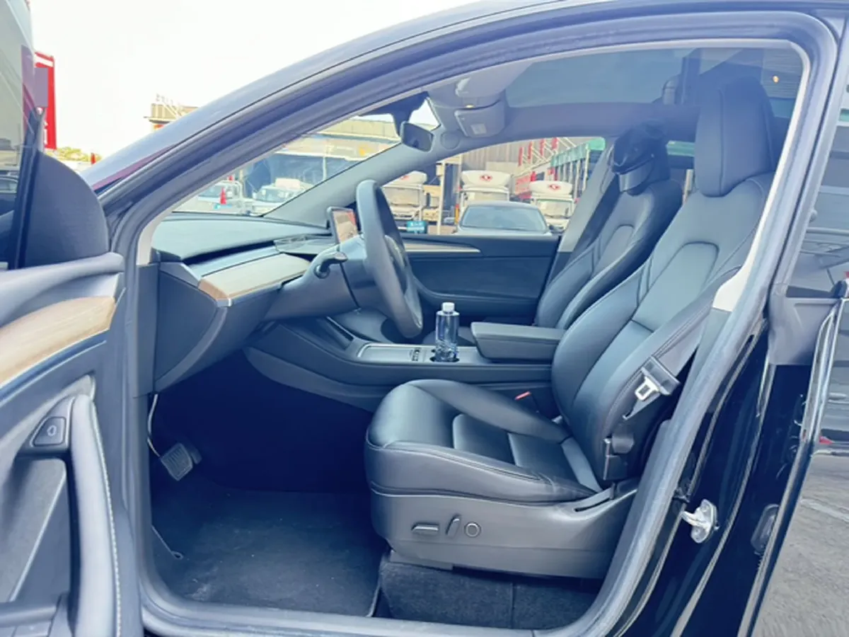 2022 Tesla Model Y BEV 60KWH,autocango,china used car exporter,china ev exporter,chinese used car exporter,chinese used ev exporter