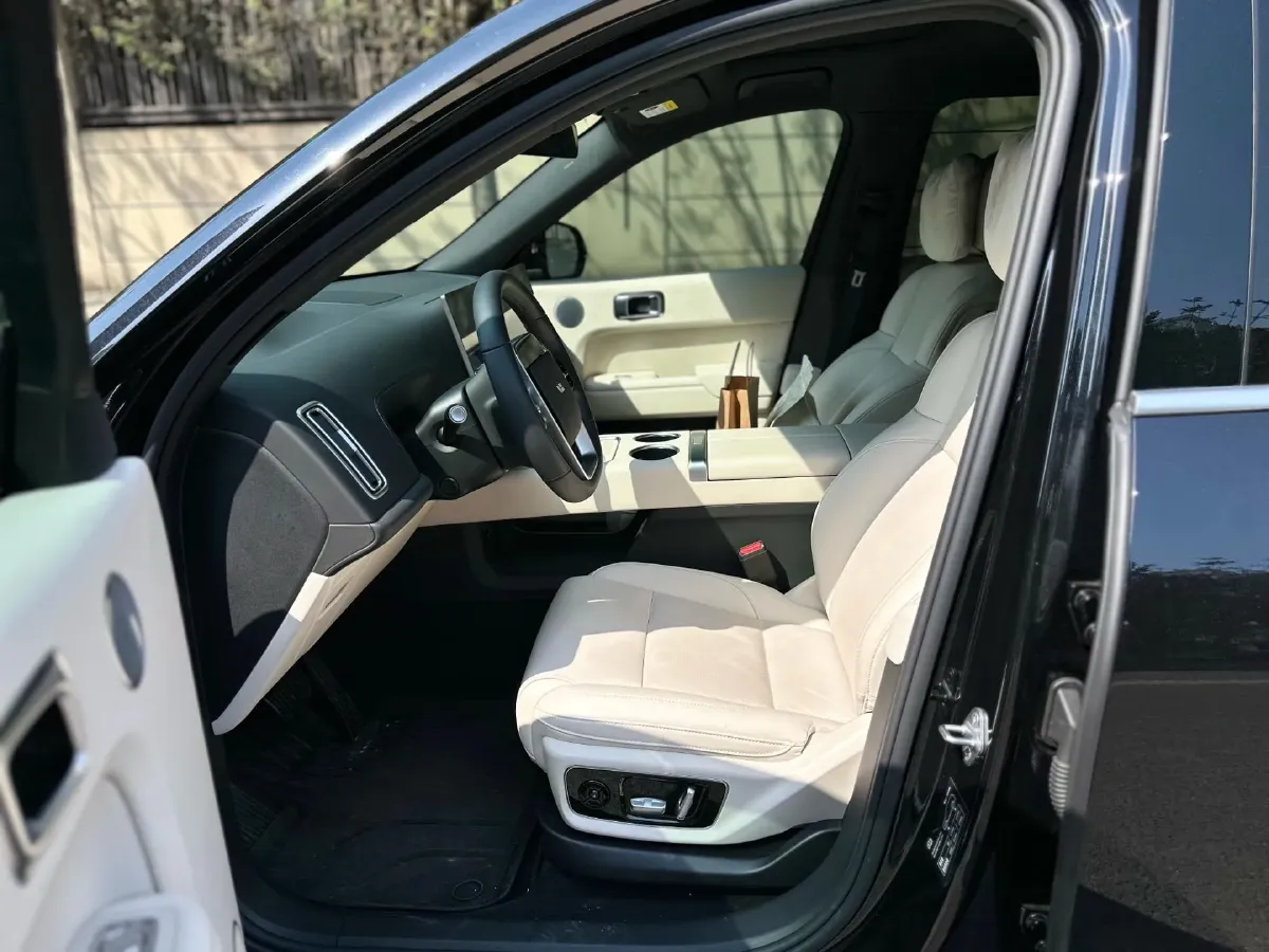 2025 Li L7 Range Extended 154HP REEV,autocango,china used car exporter,china ev exporter,chinese used car exporter,chinese used ev exporter