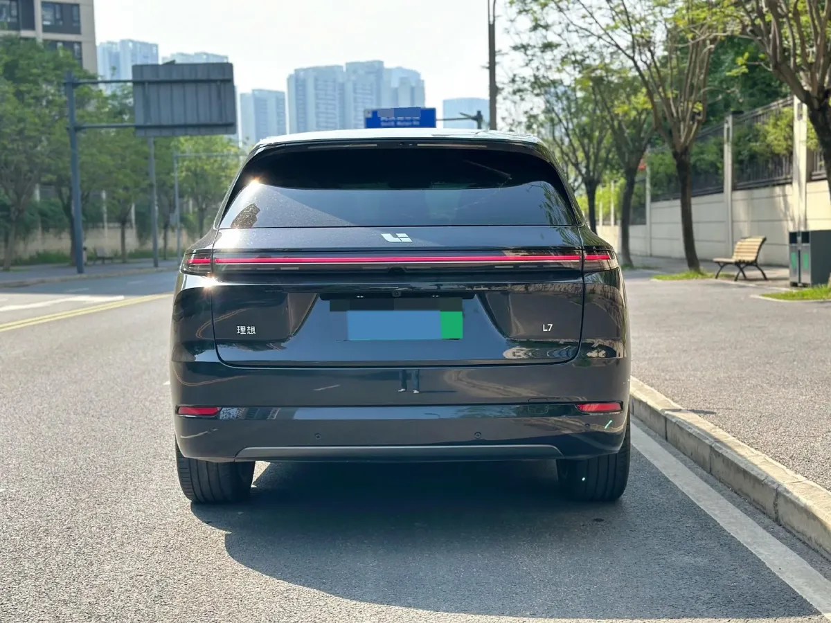 2025 Li L7 Range Extended 154HP REEV,autocango,china used car exporter,china ev exporter,chinese used car exporter,chinese used ev exporter