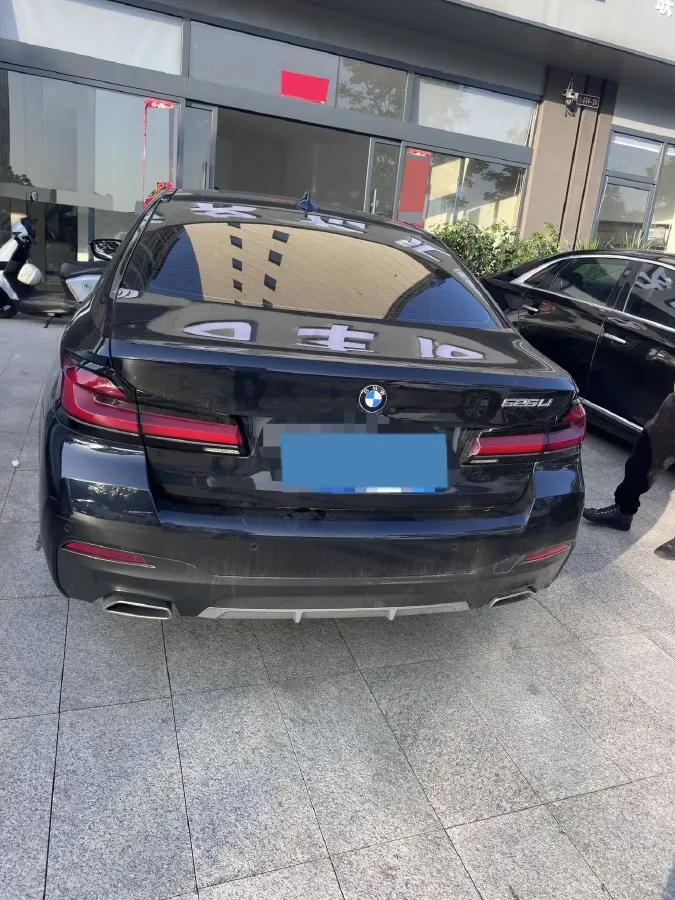 2021 BMW 5 Series 2.0T 184HP L4 8AT,autocango,china used car exporter,china ev exporter,chinese used car exporter,chinese used ev exporter