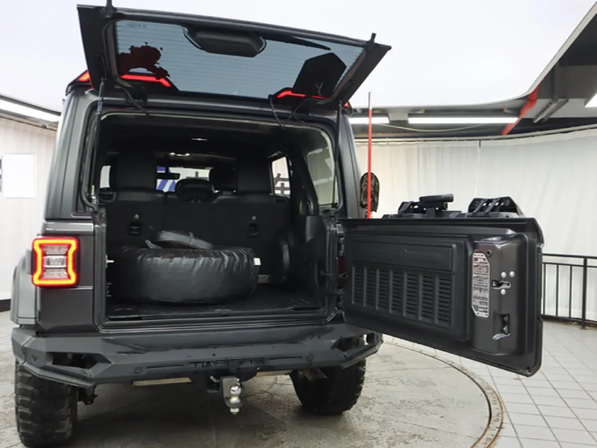 2019 Jeep Wrangler 2.0T 266HP L4 8AT,autocango,china used car exporter,china ev exporter,chinese used car exporter,chinese used ev exporter