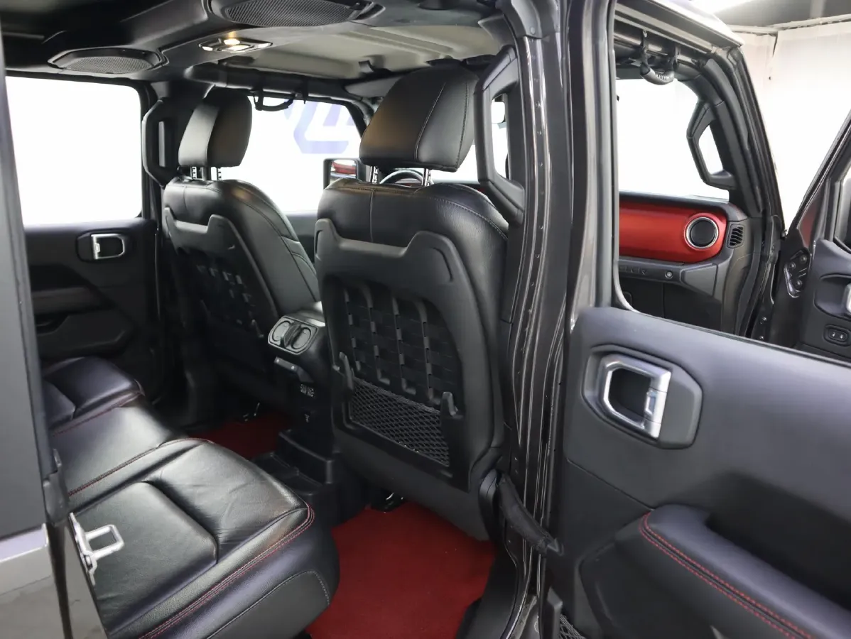 2019 Jeep Wrangler 2.0T 266HP L4 8AT,autocango,china used car exporter,china ev exporter,chinese used car exporter,chinese used ev exporter