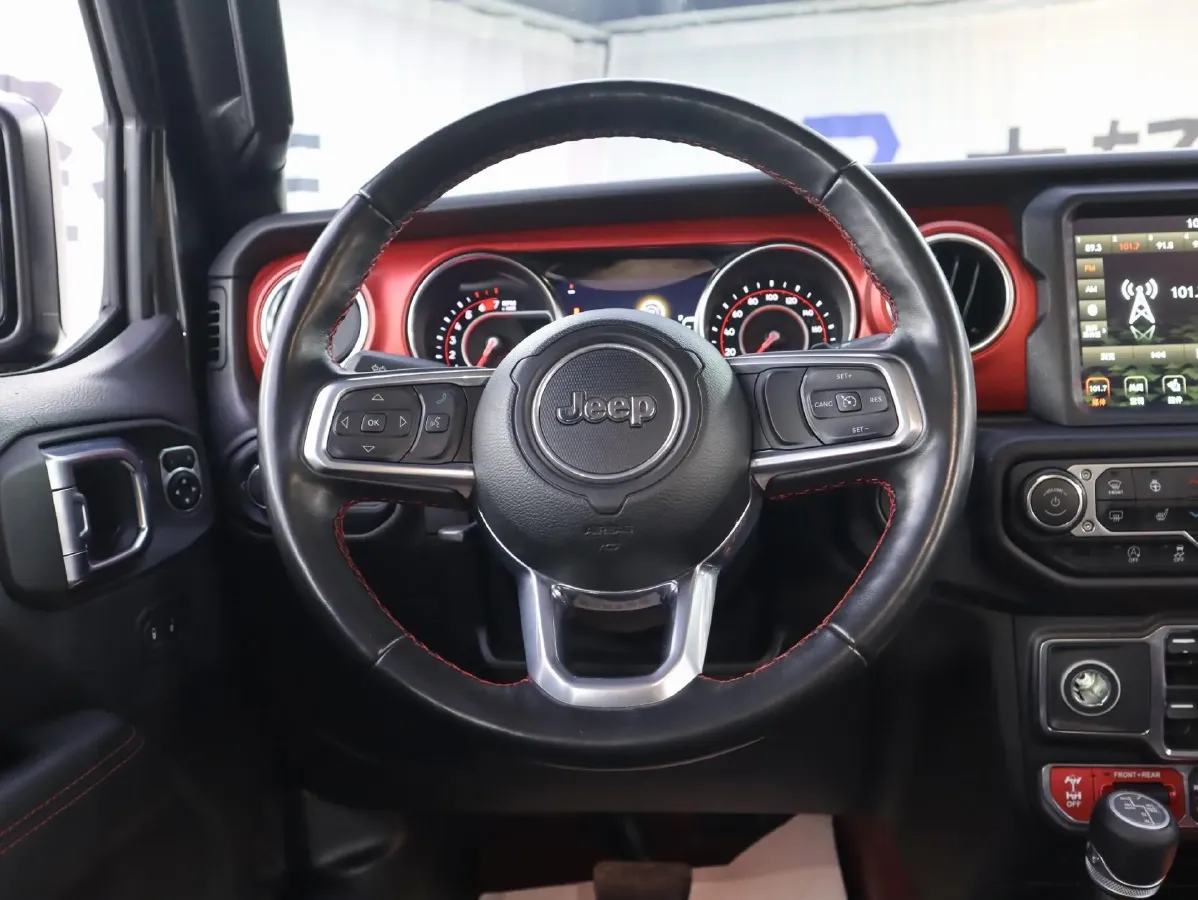 2019 Jeep Wrangler 2.0T 266HP L4 8AT,autocango,china used car exporter,china ev exporter,chinese used car exporter,chinese used ev exporter