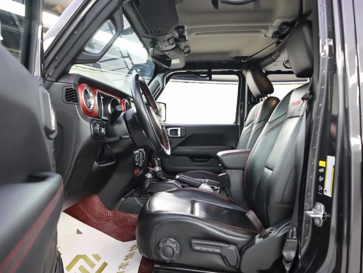 2019 Jeep Wrangler 2.0T 266HP L4 8AT,autocango,china used car exporter,china ev exporter,chinese used car exporter,chinese used ev exporter