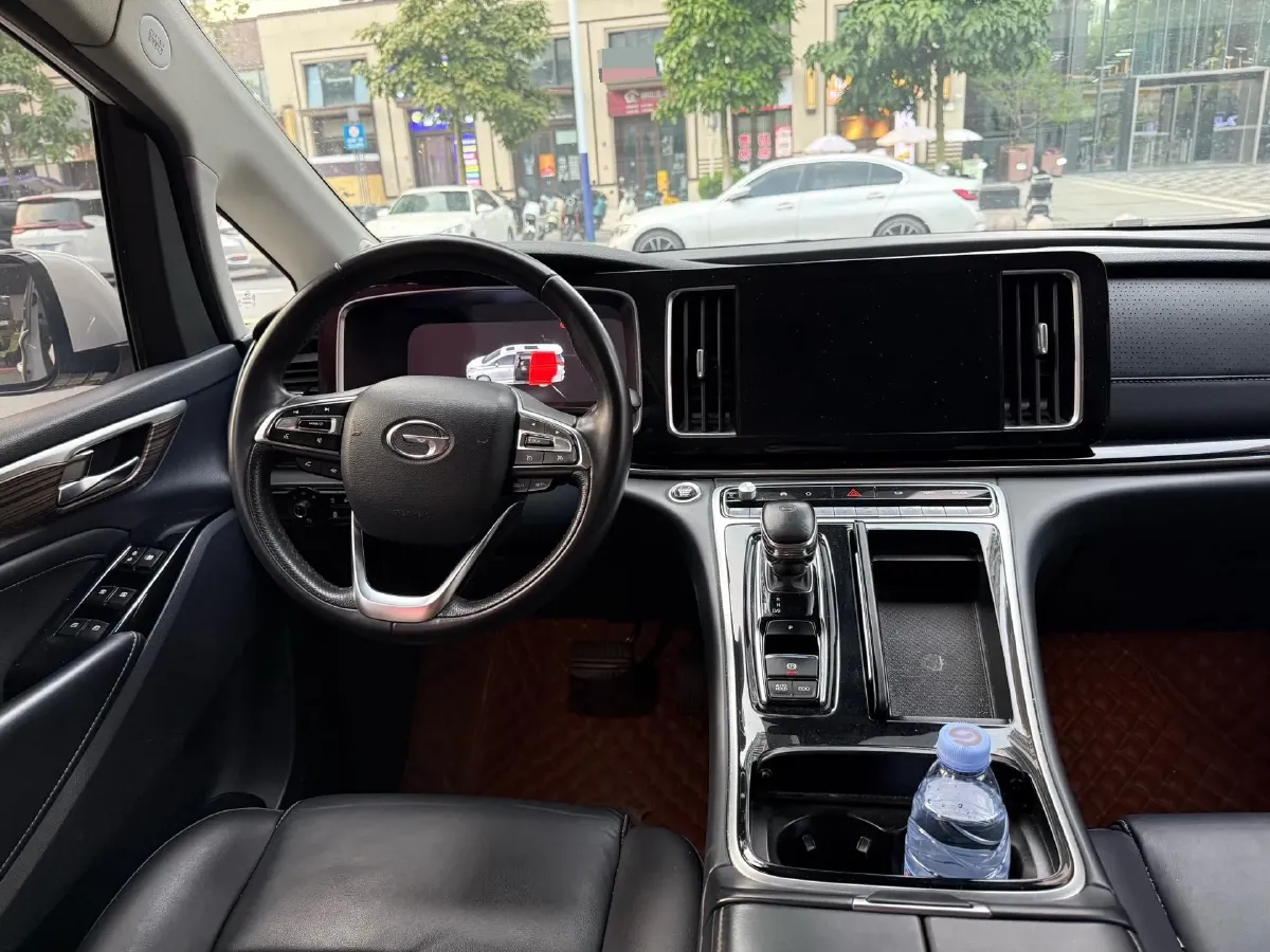 2021 GAC Trumpchi M8 2.0T 252HP L4 8AT,autocango,china used car exporter,china ev exporter,chinese used car exporter,chinese used ev exporter