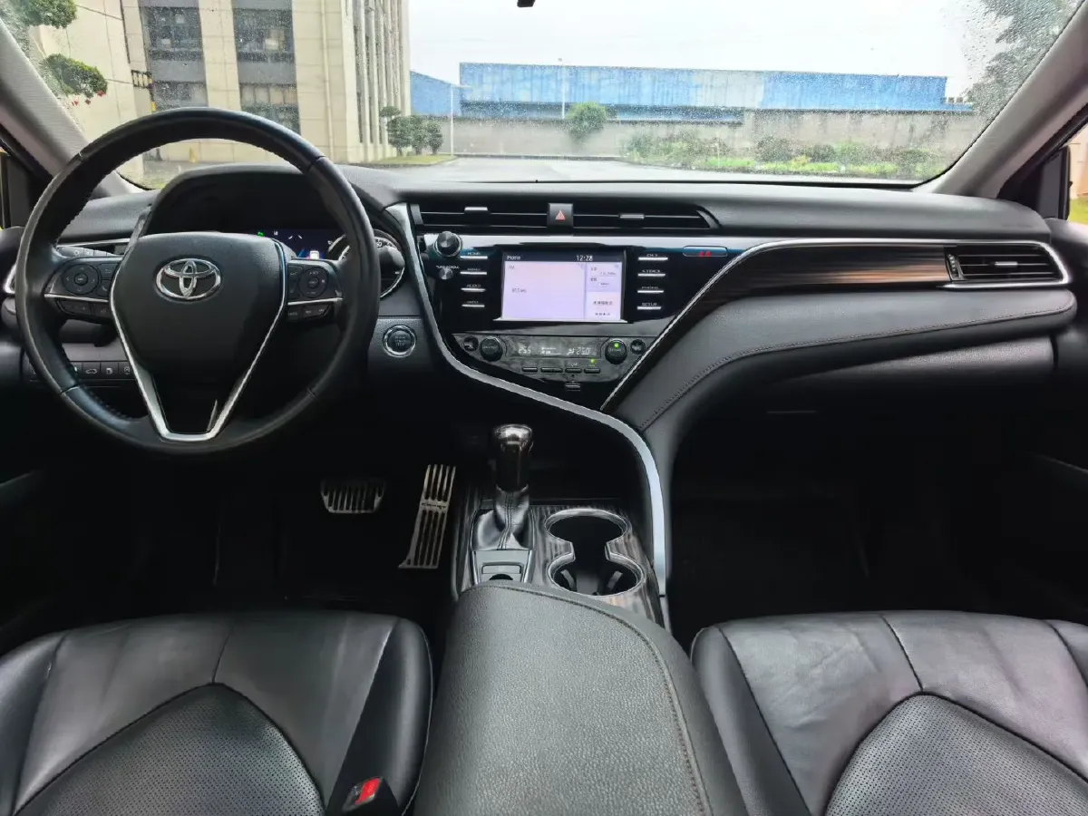 2019 Toyota Camry 2.0L 178HP L4 CVT,autocango,china used car exporter,china ev exporter,chinese used car exporter,chinese used ev exporter