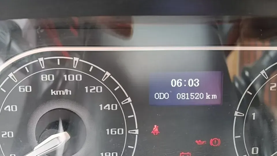 2019 MAXUS XinTu V80 2.5T 136HP L4 6MT,autocango,china used car exporter,china ev exporter,chinese used car exporter,chinese used ev exporter