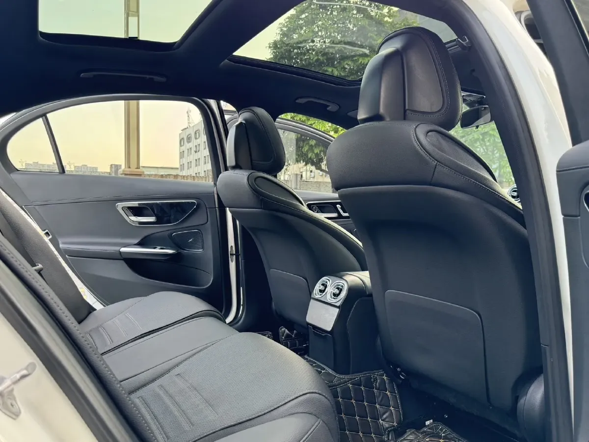 2023 Mercedes-Benz C Class 1.5T 204HP L4 9AT,autocango,china used car exporter,china ev exporter,chinese used car exporter,chinese used ev exporter