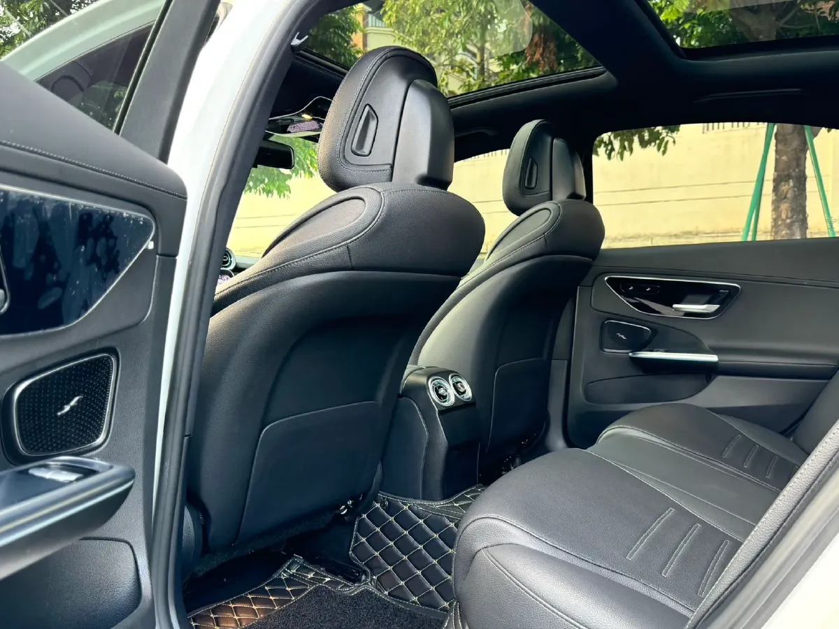 2023 Mercedes-Benz C Class 1.5T 204HP L4 9AT,autocango,china used car exporter,china ev exporter,chinese used car exporter,chinese used ev exporter