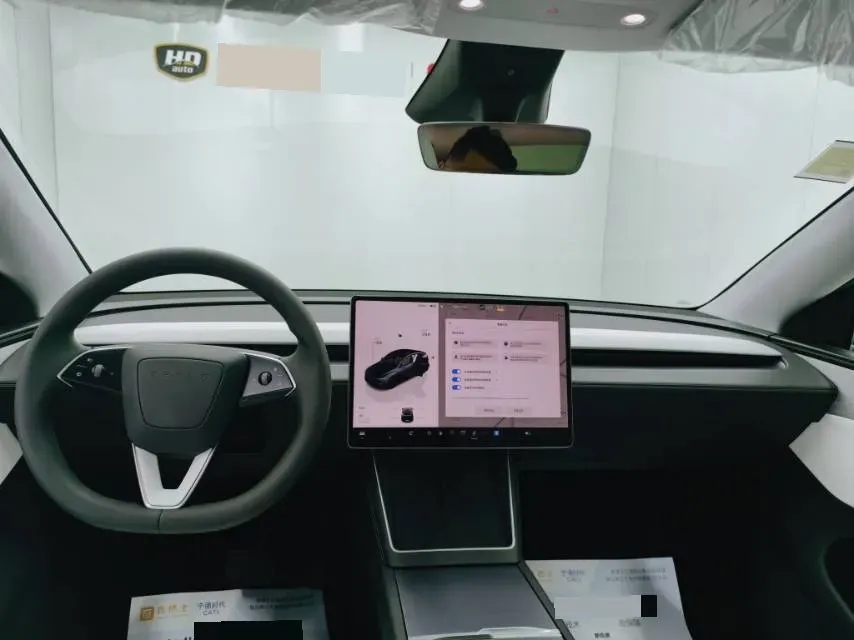 2025 Tesla Model Y BEV 62.5KWH,autocango,china used car exporter,china ev exporter,chinese used car exporter,chinese used ev exporter