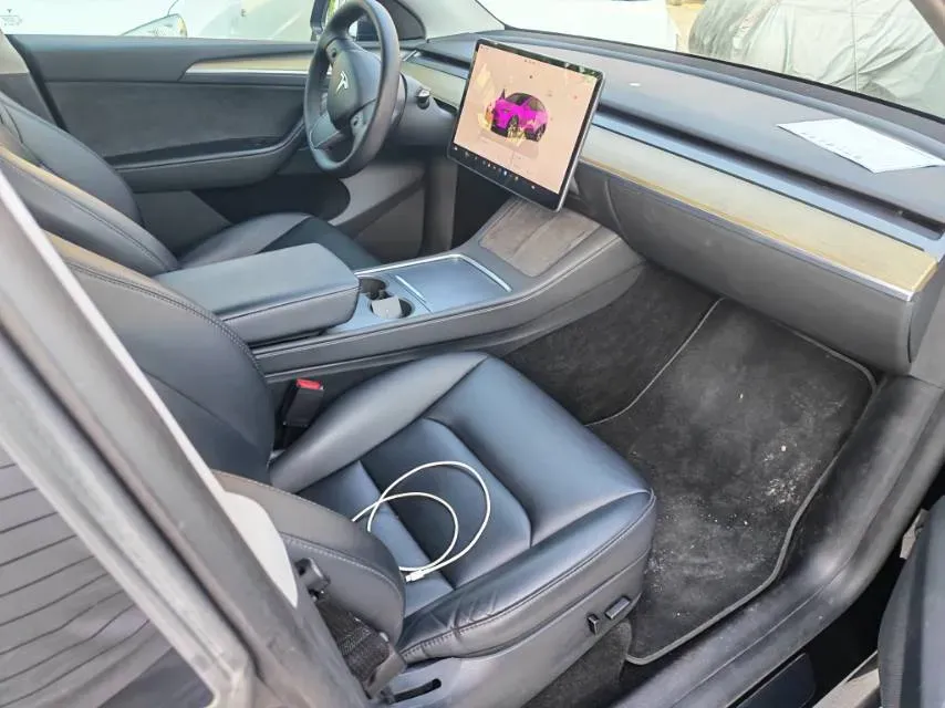 2022 Tesla Model Y BEV 60KWH,autocango,china used car exporter,china ev exporter,chinese used car exporter,chinese used ev exporter