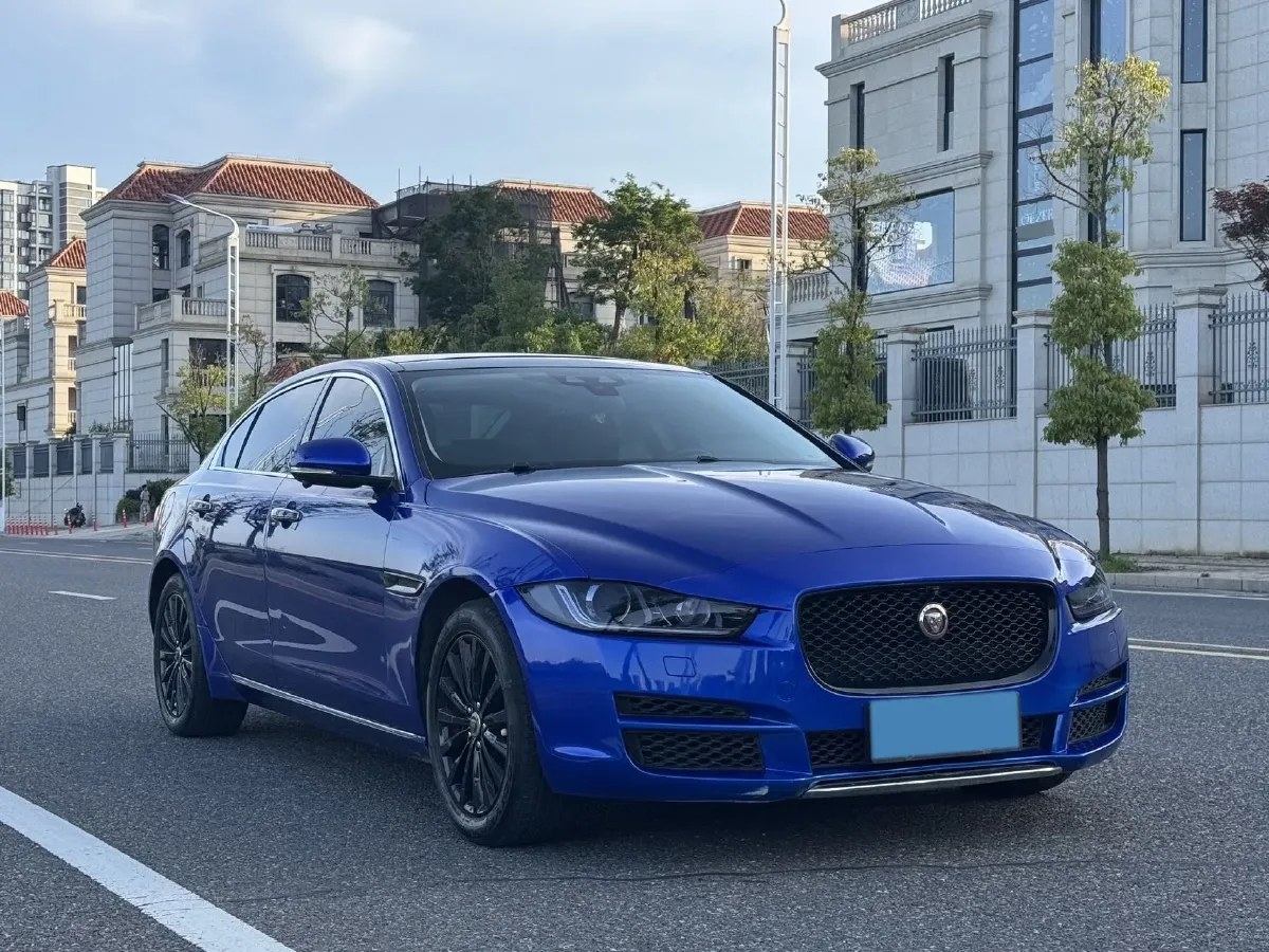 2018 Jaguar XEL 2.0T 200HP L4 8AT,autocango,china used car exporter,china ev exporter,chinese used car exporter,chinese used ev exporter