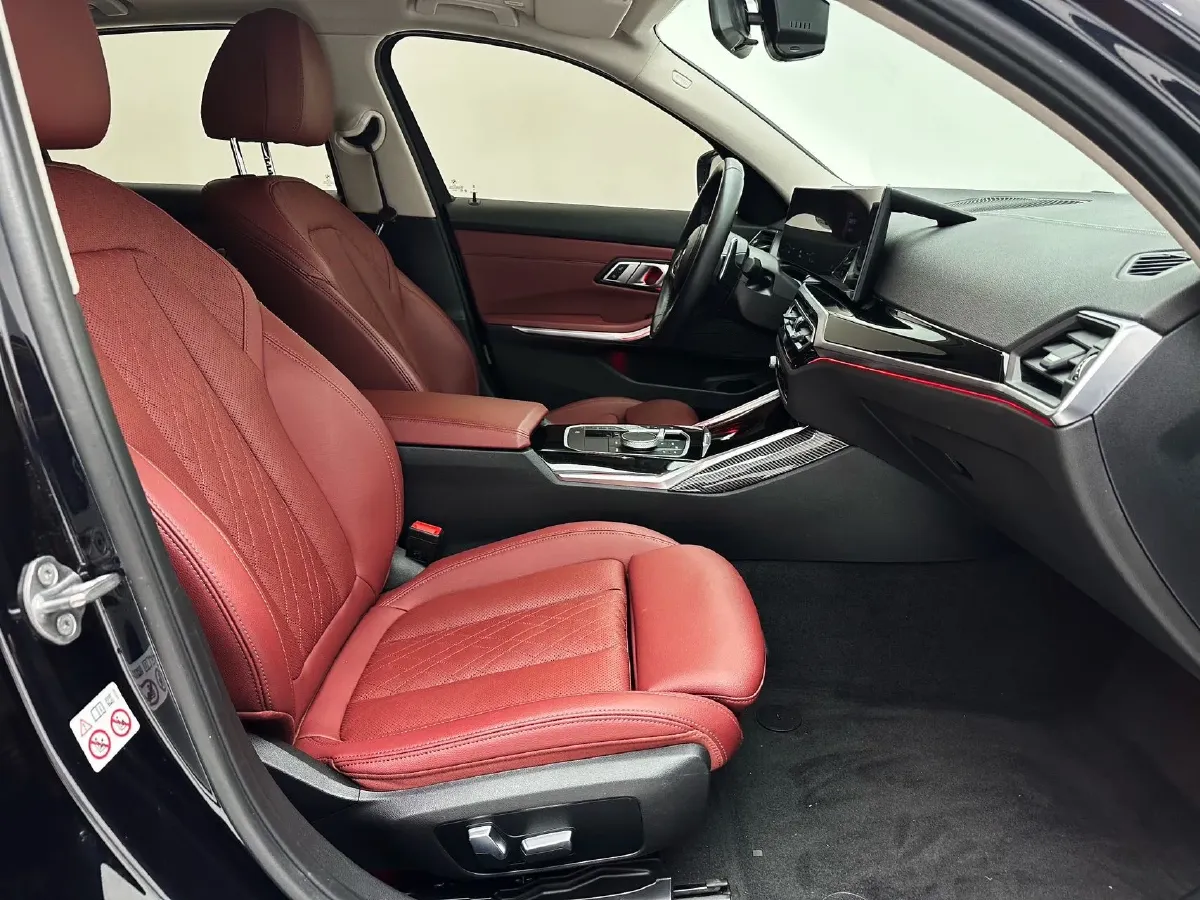 2023 BMW 3 Series 2.0T 156HP L4 8AT,autocango,china used car exporter,china ev exporter,chinese used car exporter,chinese used ev exporter