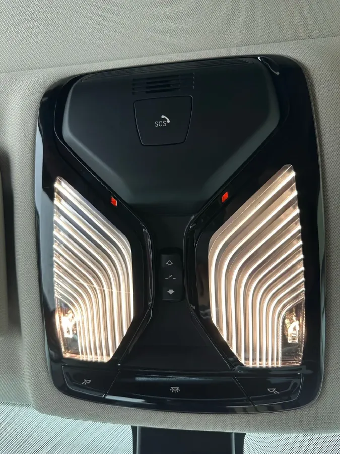 2023 BMW 3 Series 2.0T 156HP L4 8AT,autocango,china used car exporter,china ev exporter,chinese used car exporter,chinese used ev exporter