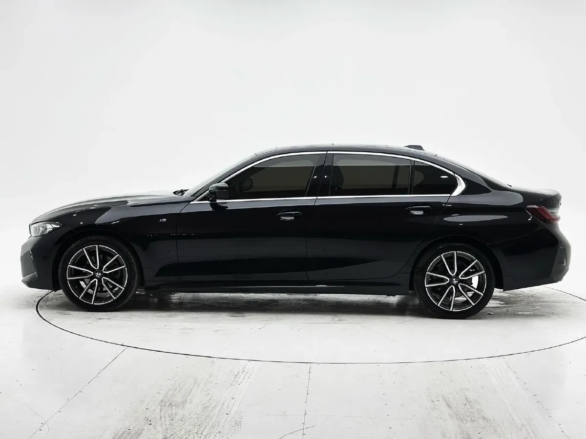 2023 BMW 3 Series 2.0T 156HP L4 8AT,autocango,china used car exporter,china ev exporter,chinese used car exporter,chinese used ev exporter