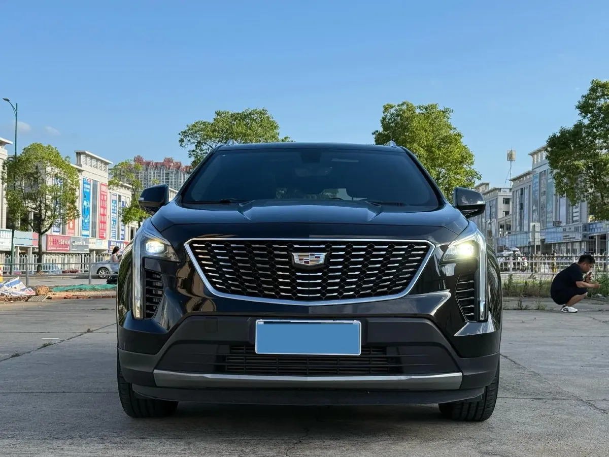 2020 Cadillac XT4 2.0T 241HP L4 9AT,autocango,china used car exporter,china ev exporter,chinese used car exporter,chinese used ev exporter