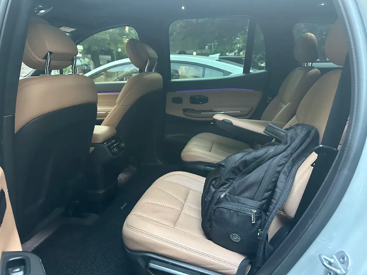 2020 NIO ES8 BEV 70KWH,autocango,china used car exporter,china ev exporter,chinese used car exporter,chinese used ev exporter