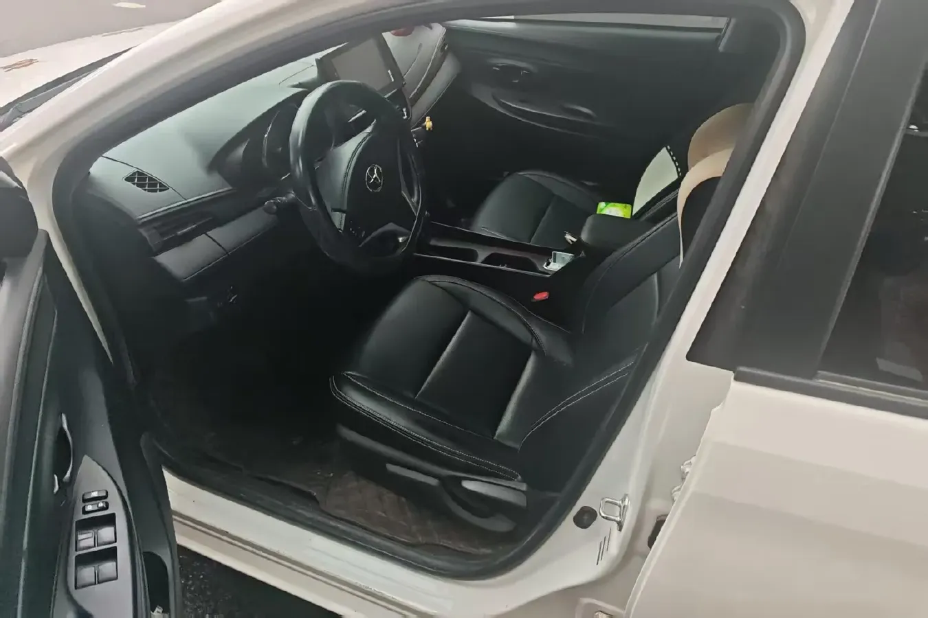 2022 Toyota Vios FS 1.5L 112HP L4 CVT,autocango,china used car exporter,china ev exporter,chinese used car exporter,chinese used ev exporter