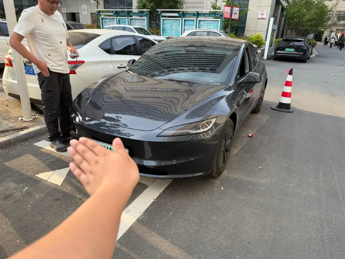 2025 Tesla Model 3 BEV,autocango,china used car exporter,china ev exporter,chinese used car exporter,chinese used ev exporter