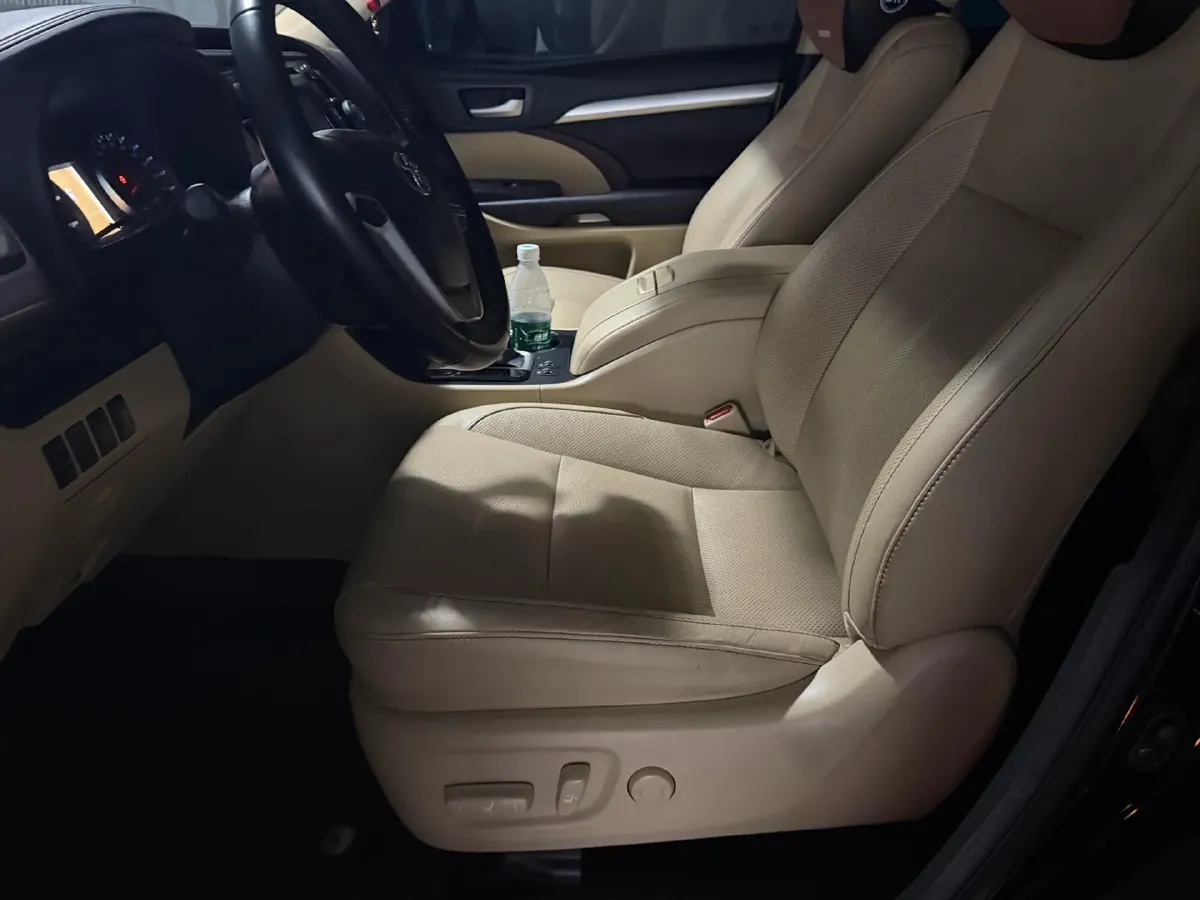 2017 Toyota Highlander 2.0T 220HP L4 6AT,autocango,china used car exporter,china ev exporter,chinese used car exporter,chinese used ev exporter