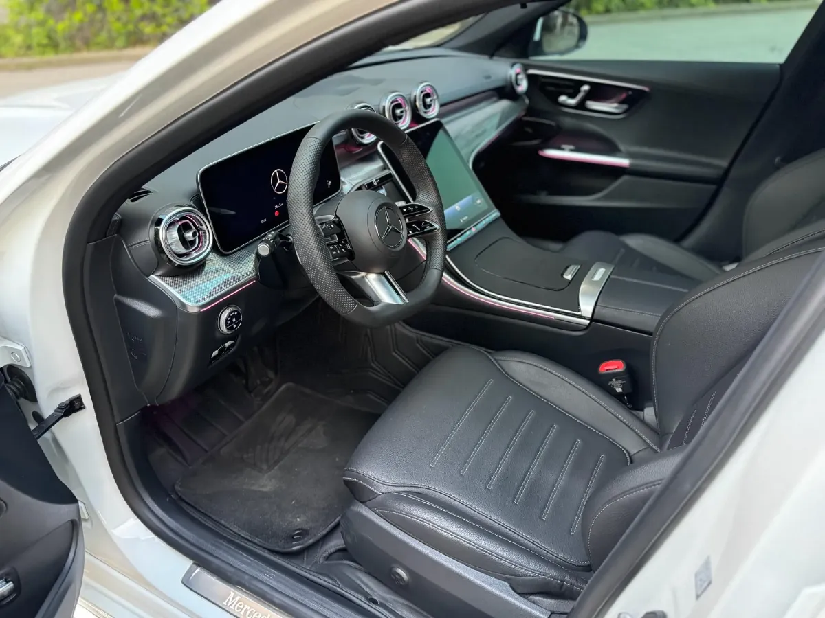 2025 Mercedes-Benz C Class 1.5T 204HP L4 9AT,autocango,china used car exporter,china ev exporter,chinese used car exporter,chinese used ev exporter