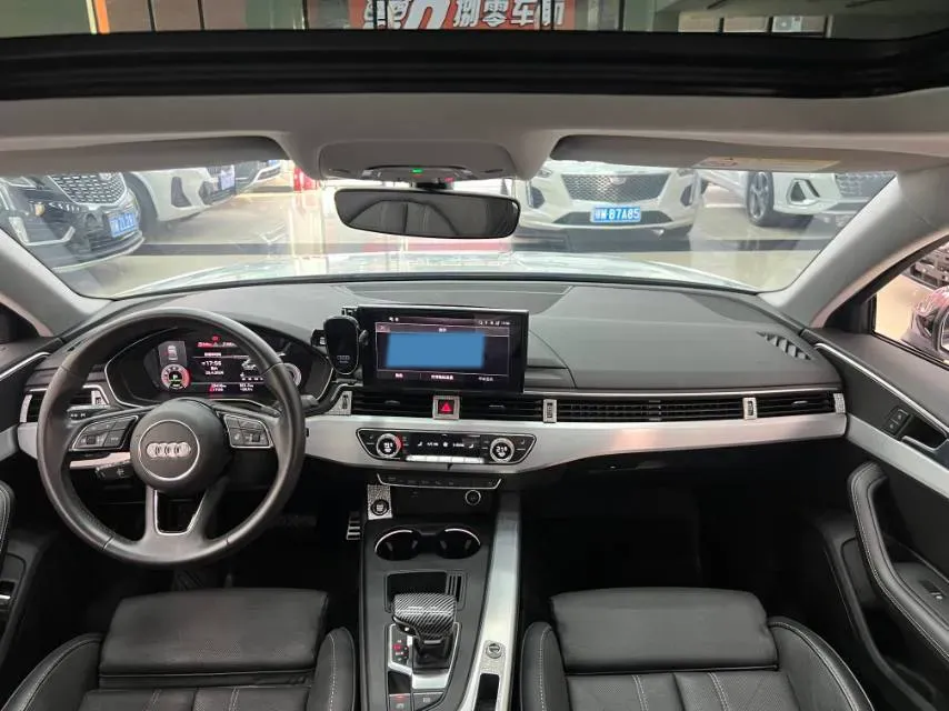 2022 Audi A4L 2.0T 190HP L4 7DCT,autocango,china used car exporter,china ev exporter,chinese used car exporter,chinese used ev exporter