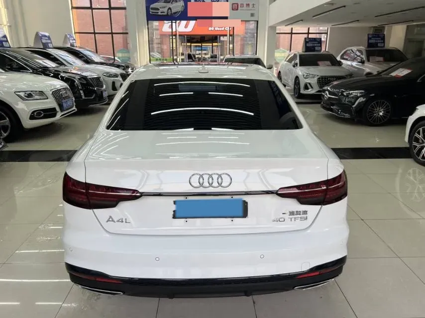 2022 Audi A4L 2.0T 190HP L4 7DCT,autocango,china used car exporter,china ev exporter,chinese used car exporter,chinese used ev exporter