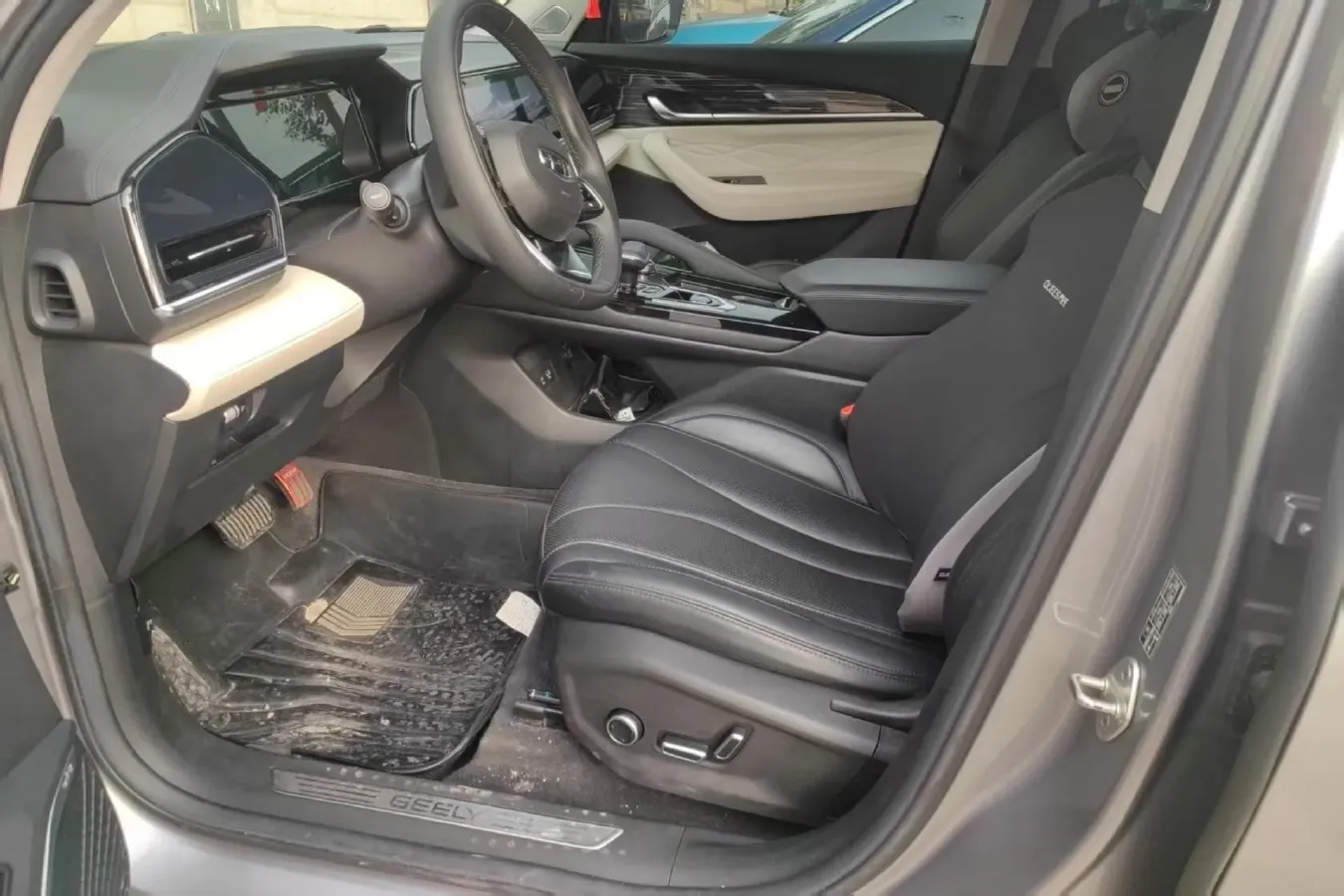 2023 Geely Monjaro 2.0T 238HP L4 8AT,autocango,china used car exporter,china ev exporter,chinese used car exporter,chinese used ev exporter