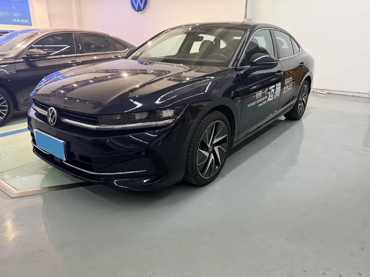 2024 Volkswagen Magotan 2.0T 220HP L4 7DCT,autocango,china used car exporter,china ev exporter,chinese used car exporter,chinese used ev exporter