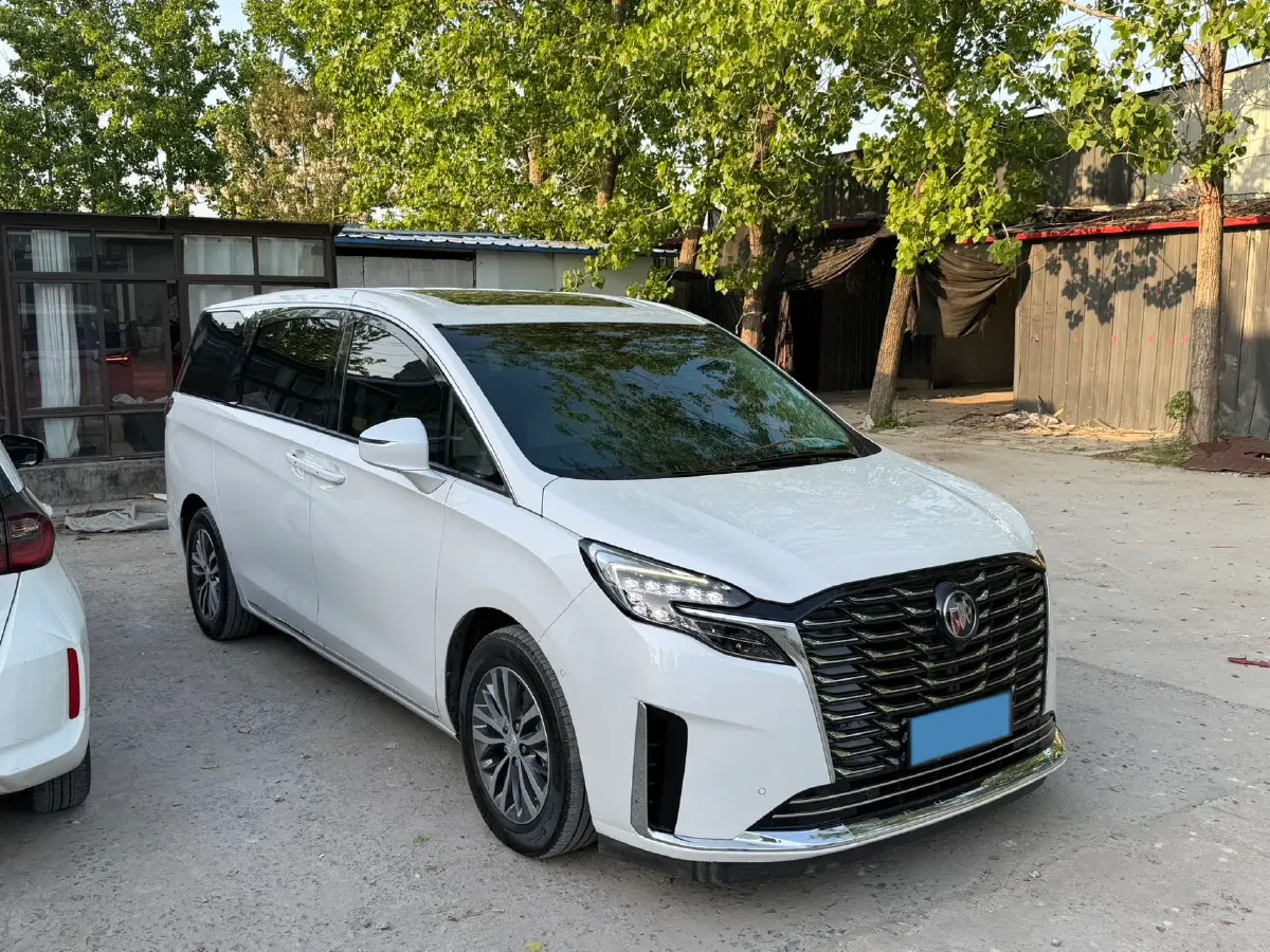 2023 Buick GL8 2.0T 237HP L4 9AT,autocango,china used car exporter,china ev exporter,chinese used car exporter,chinese used ev exporter