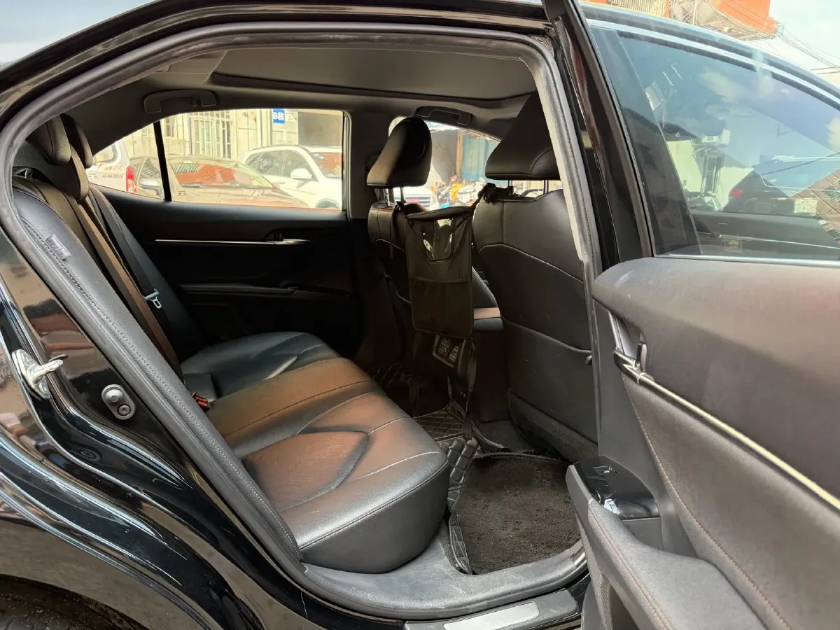 2019 Toyota Camry 2.5L 209HP L4 8AT,autocango,china used car exporter,china ev exporter,chinese used car exporter,chinese used ev exporter