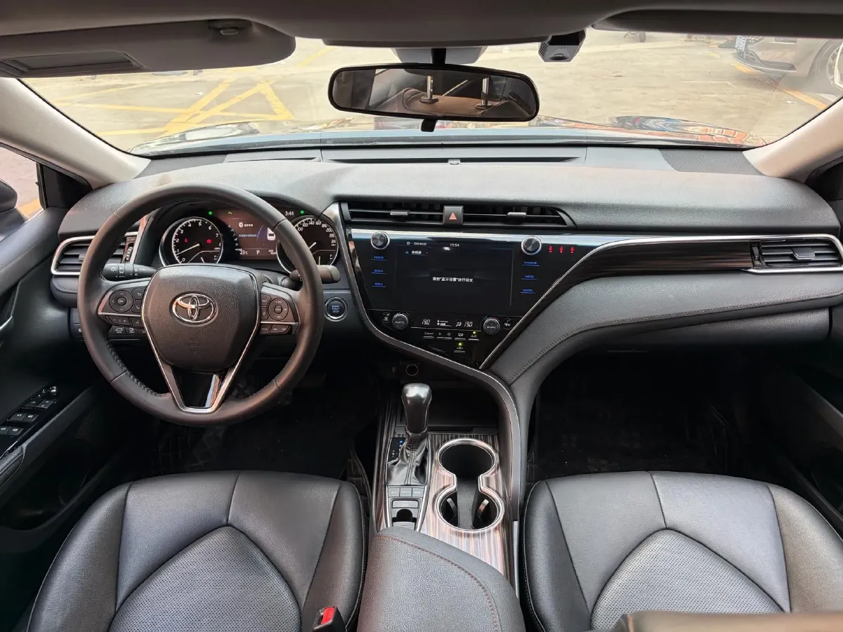 2019 Toyota Camry 2.5L 209HP L4 8AT,autocango,china used car exporter,china ev exporter,chinese used car exporter,chinese used ev exporter