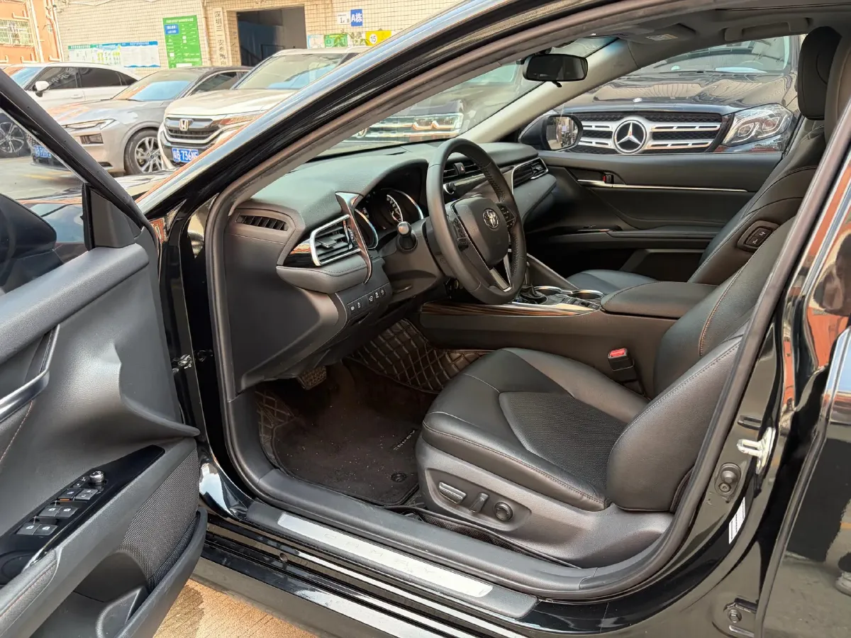 2019 Toyota Camry 2.5L 209HP L4 8AT,autocango,china used car exporter,china ev exporter,chinese used car exporter,chinese used ev exporter