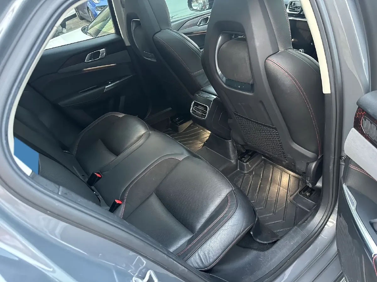 2018 Toyota C-HR 2.0L 171HP L4 CVT,autocango,china used car exporter,china ev exporter,chinese used car exporter,chinese used ev exporter