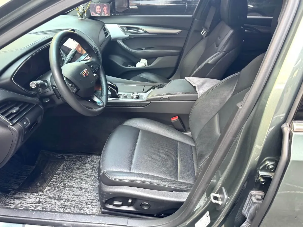 2023 Cadillac CT5 2.0T 237HP L4 10AT,autocango,china used car exporter,china ev exporter,chinese used car exporter,chinese used ev exporter