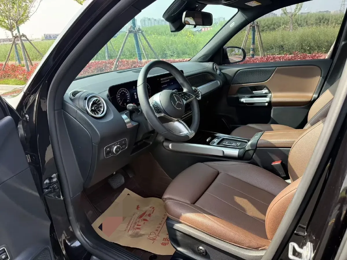 2024 Mercedes-Benz GLB Class 2.0T 190HP L4 8DCT,autocango,china used car exporter,china ev exporter,chinese used car exporter,chinese used ev exporter