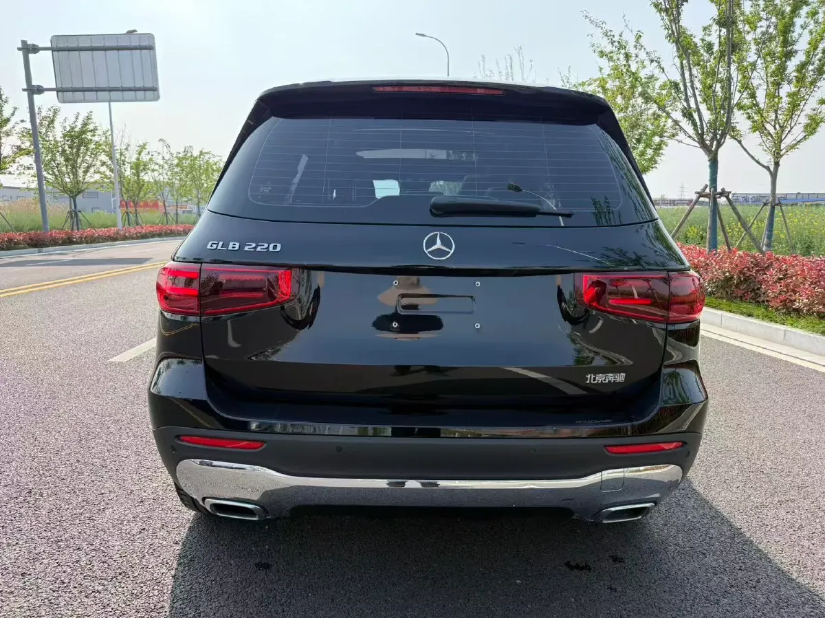 2024 Mercedes-Benz GLB Class 2.0T 190HP L4 8DCT,autocango,china used car exporter,china ev exporter,chinese used car exporter,chinese used ev exporter