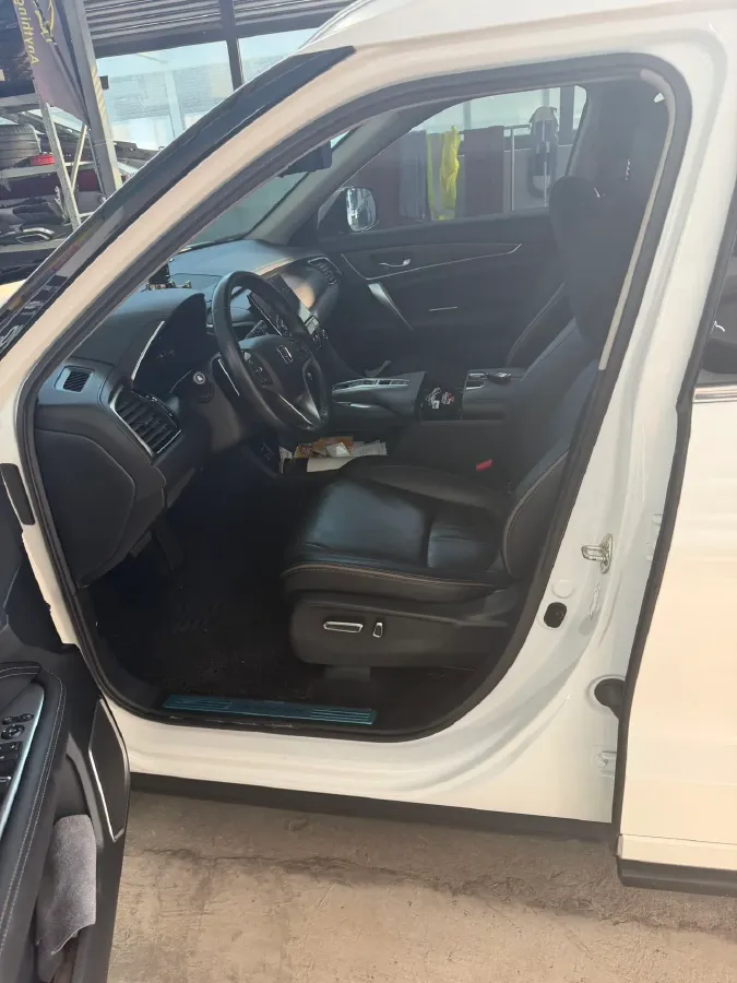 2020 Honda Avancier 2.0T 272HP L4 9AT,autocango,china used car exporter,china ev exporter,chinese used car exporter,chinese used ev exporter