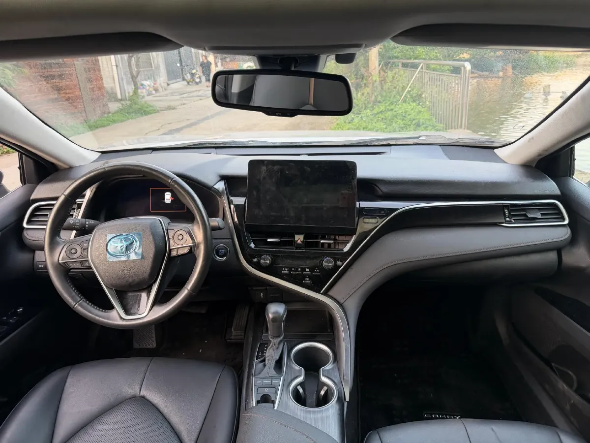 2021 Toyota Camry 2.5L 209HP L4 8AT,autocango,china used car exporter,china ev exporter,chinese used car exporter,chinese used ev exporter