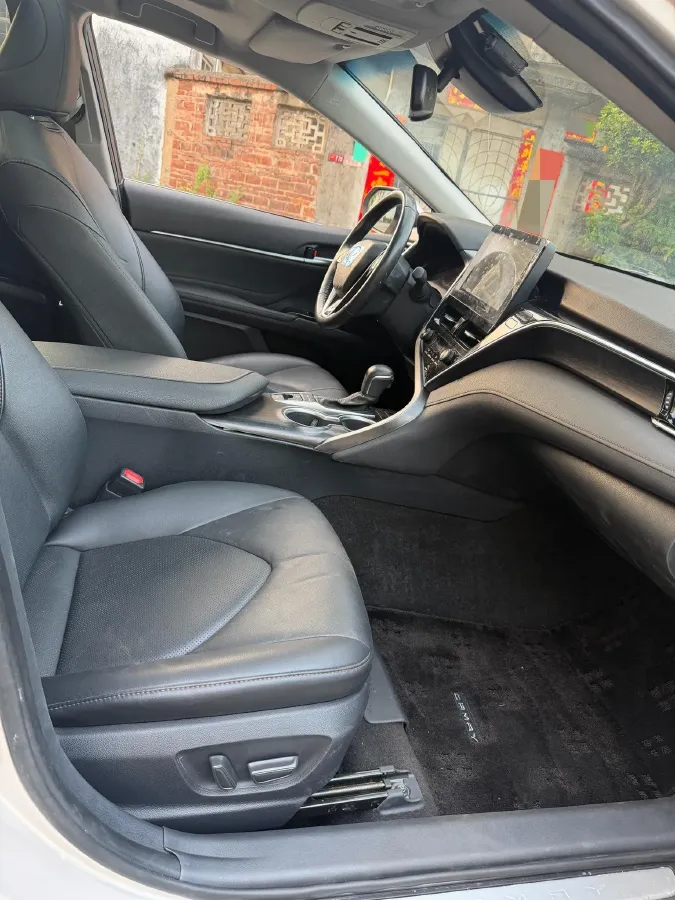 2021 Toyota Camry 2.5L 209HP L4 8AT,autocango,china used car exporter,china ev exporter,chinese used car exporter,chinese used ev exporter