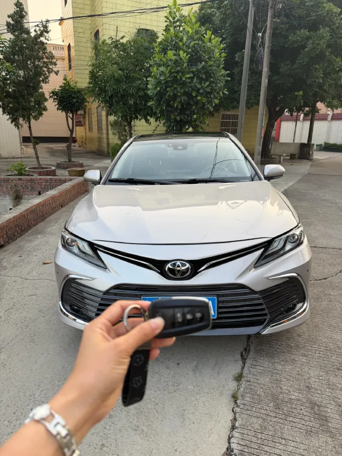 2021 Toyota Camry 2.5L 209HP L4 8AT,autocango,china used car exporter,china ev exporter,chinese used car exporter,chinese used ev exporter