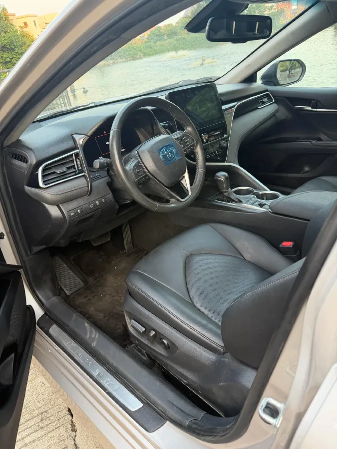 2021 Toyota Camry 2.5L 209HP L4 8AT,autocango,china used car exporter,china ev exporter,chinese used car exporter,chinese used ev exporter