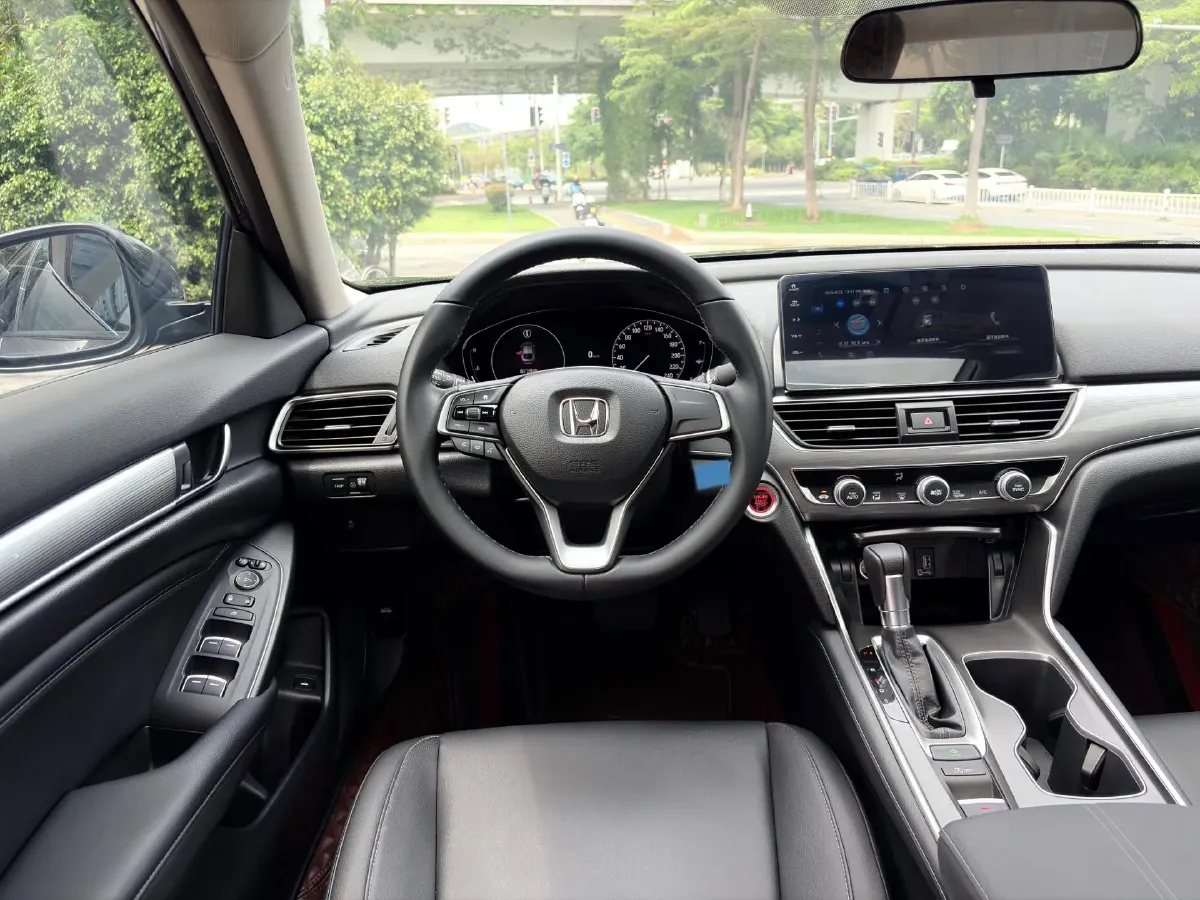 2022 Honda Accord 1.5T 194HP L4 CVT,autocango,china used car exporter,china ev exporter,chinese used car exporter,chinese used ev exporter