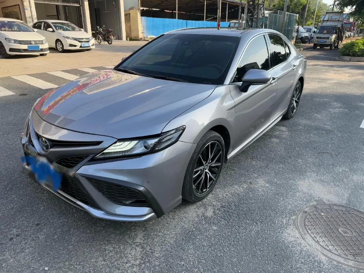 2022 Toyota Camry 2.5L 209HP L4 8AT,autocango,china used car exporter,china ev exporter,chinese used car exporter,chinese used ev exporter