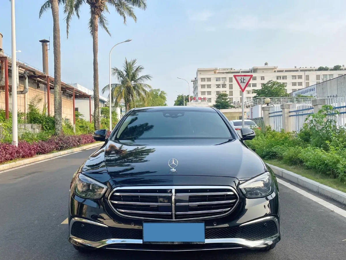 2023 Mercedes-Benz E Class 2.0T 258HP L4 9AT,autocango,china used car exporter,china ev exporter,chinese used car exporter,chinese used ev exporter