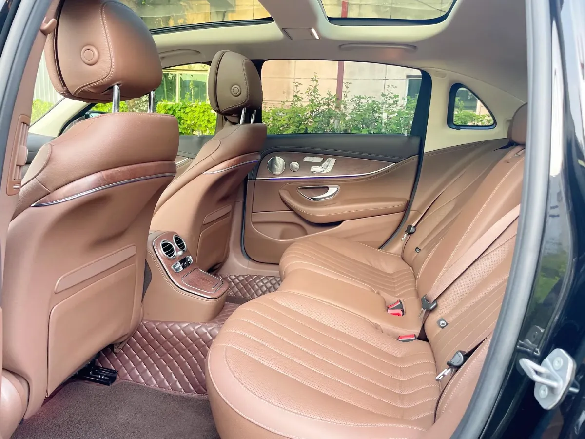 2023 Mercedes-Benz E Class 2.0T 258HP L4 9AT,autocango,china used car exporter,china ev exporter,chinese used car exporter,chinese used ev exporter