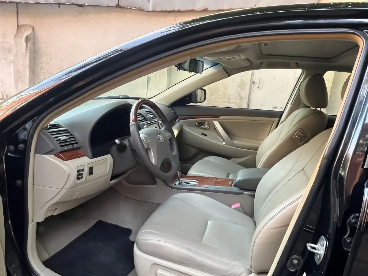 2012 Toyota Camry 2.0L 147HP L4 4AT,autocango,china used car exporter,china ev exporter,chinese used car exporter,chinese used ev exporter
