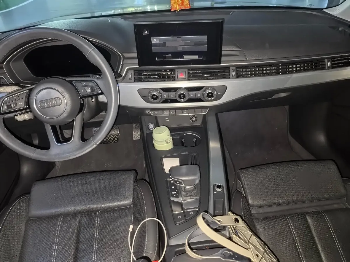 2020 Audi A4L 2.0T 190HP L4 7DCT,autocango,china used car exporter,china ev exporter,chinese used car exporter,chinese used ev exporter