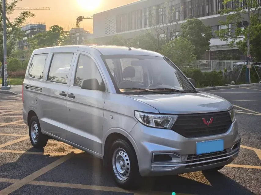 2022 JinBei Little Sea Lion X30 1.5L 102HP L4 5MT,autocango,china used car exporter,china ev exporter,chinese used car exporter,chinese used ev exporter